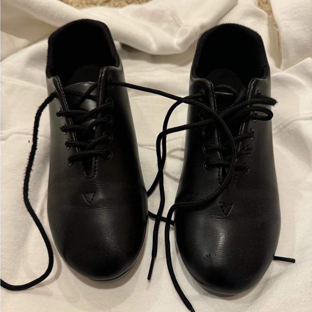 Danshz Star Tone tap shoes, size 4M. Gently used, black